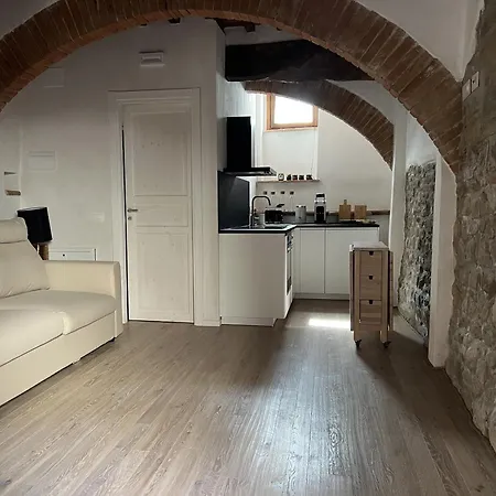 La Casina Del Borgo - Bilocale Diana Daire