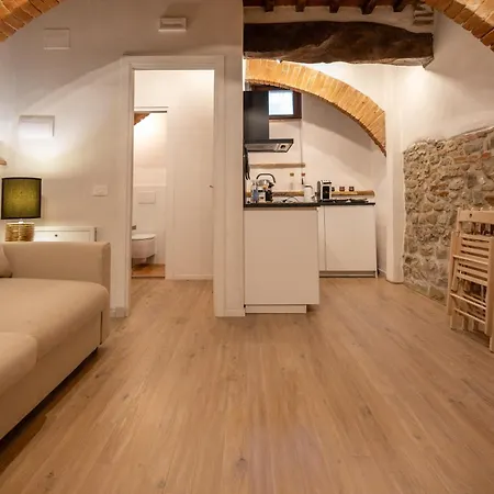 La Casina Del Borgo - Bilocale Diana Apartment *